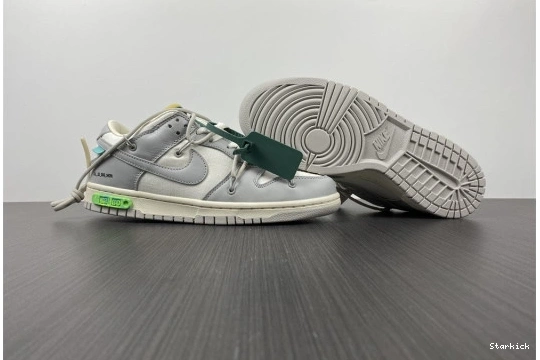 DM1602-117 42 Lot Dunk Nike O-W Low 0807